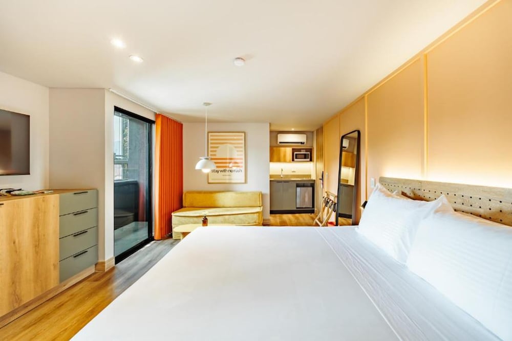 Family Apartment, 1 King Bed with Sofa bed, Balcony photo 2