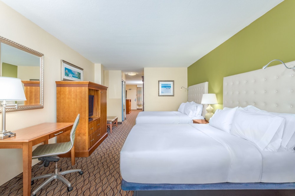 Suite, 2 Queen Beds, Ocean View - Photo 1