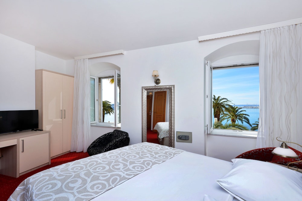 Superior Room, Sea View photo 3