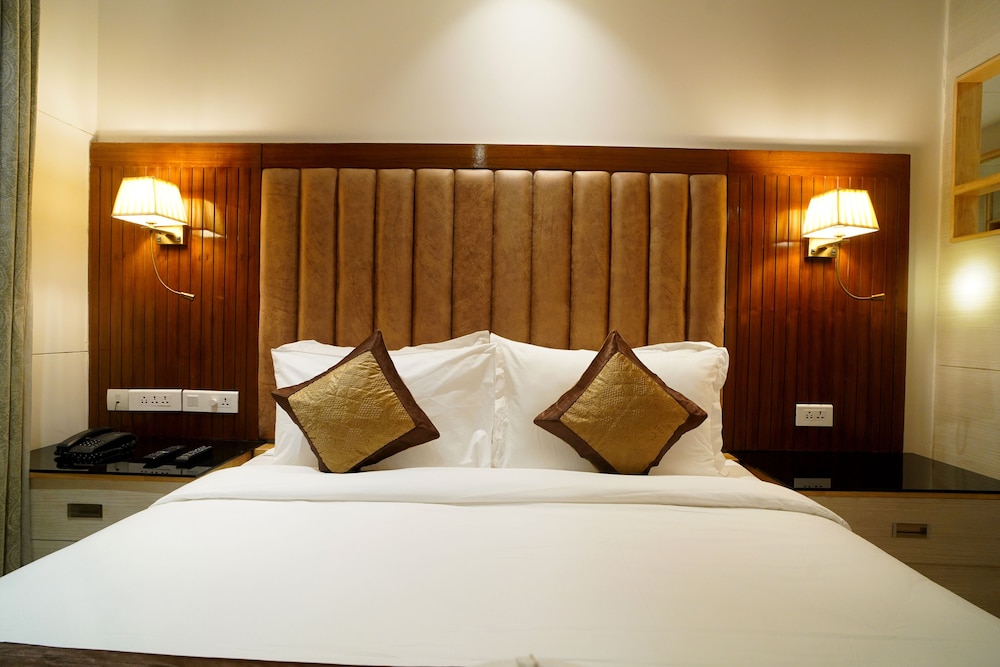 Luxury Studio Suite - Photo 1
