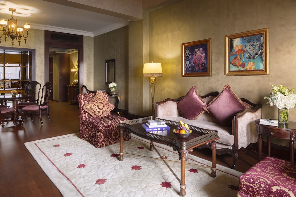 Imperial One Bedroom Suite King, Club Lounge access/benefits, afternoon tea, luxury spa facilities