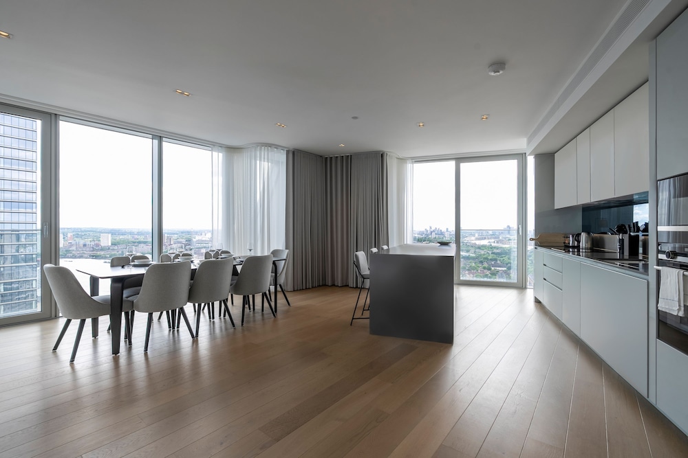 Deluxe Riverside Lejlighed Med Udsigt Over Byen, Billede 29