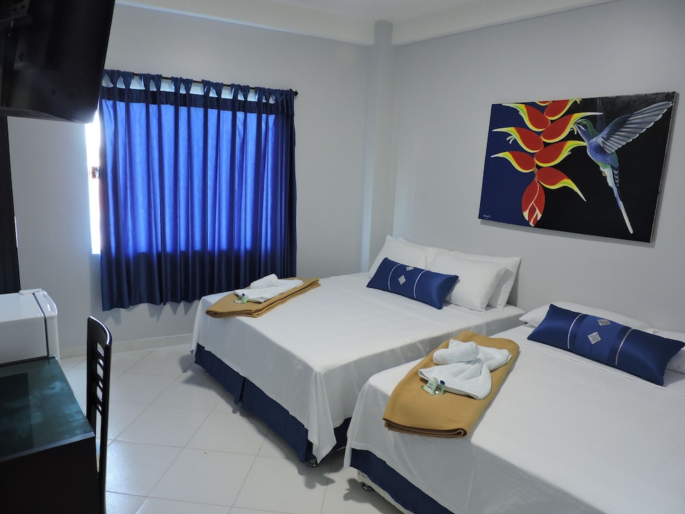 Family Room, 2 Twin Beds photo 1