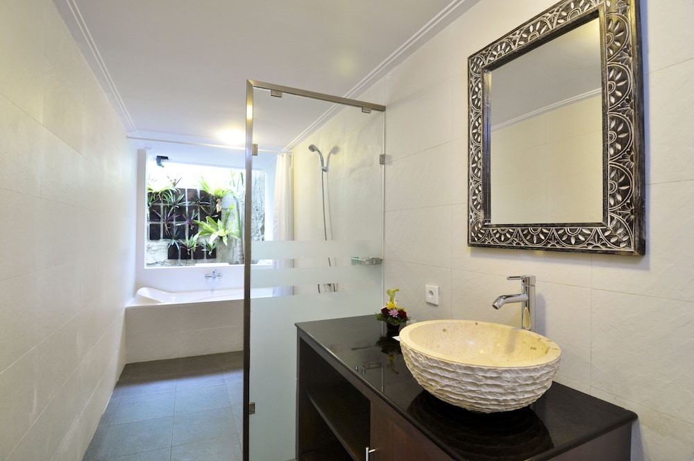 Two Bedrooms Villa with Garden View - Photo 10