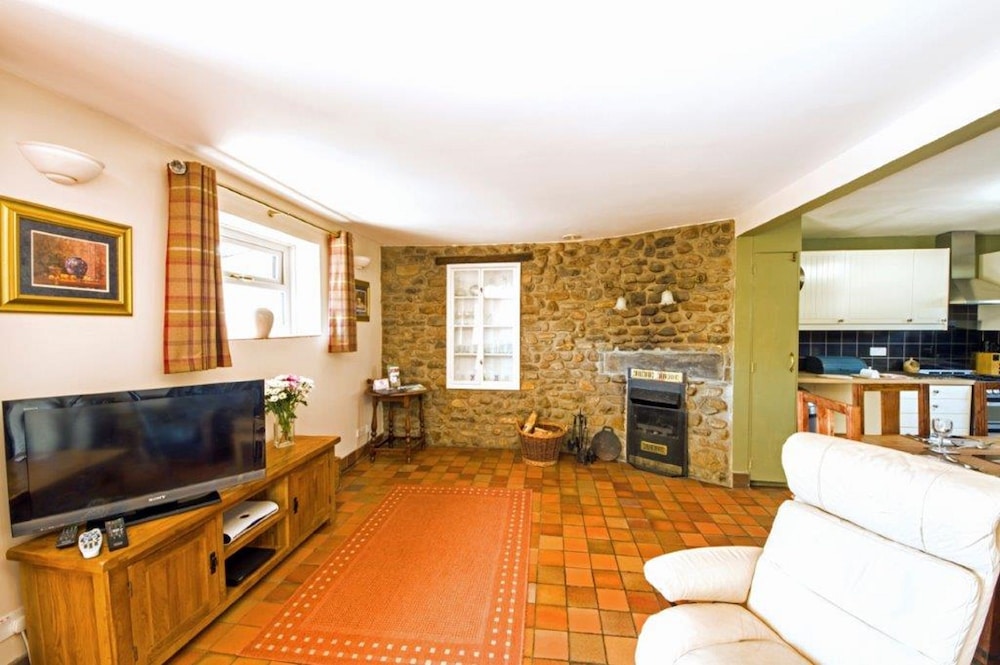 Family Room (2 Adults, 2 Children) photo 2
