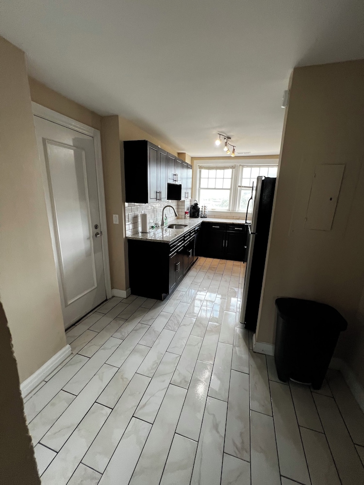Basic Apartment, 2 Bedrooms, Non Smoking photo 3
