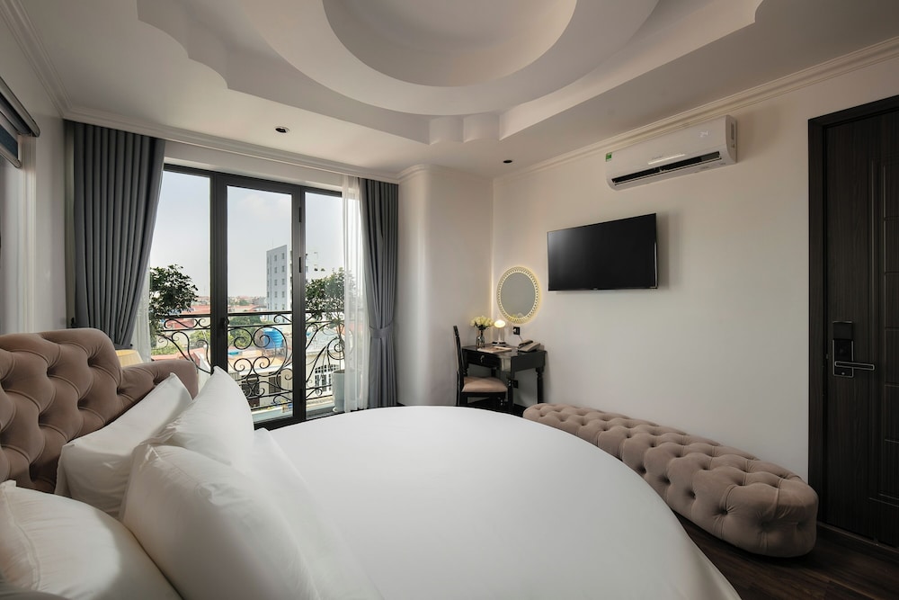 Suite Round Bed