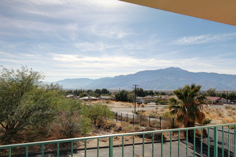 Double Room, Mountain View, Corner (*Pet Friendly) - Photo 4