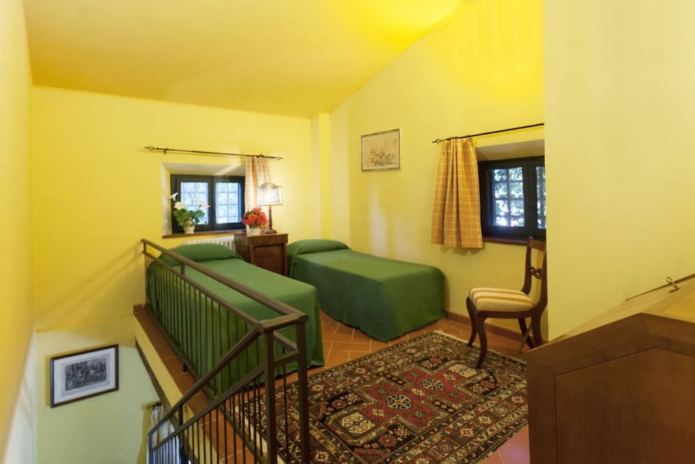 Duplex, 2 Bedrooms, Terrace photo 3
