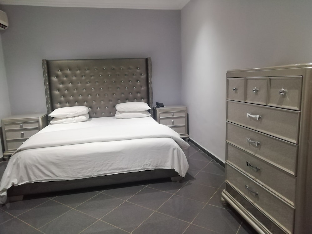 Exclusive Suite photo 1