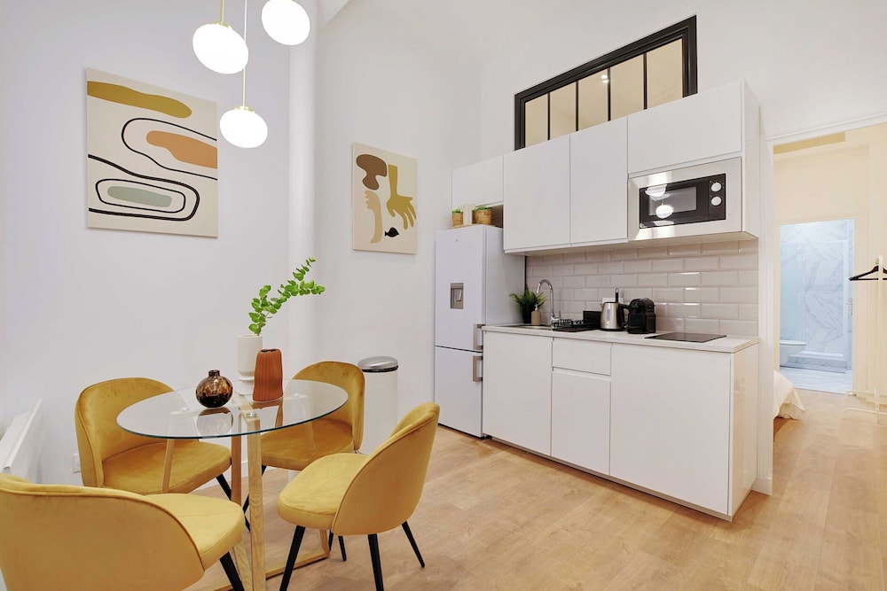 Apartment photo 3