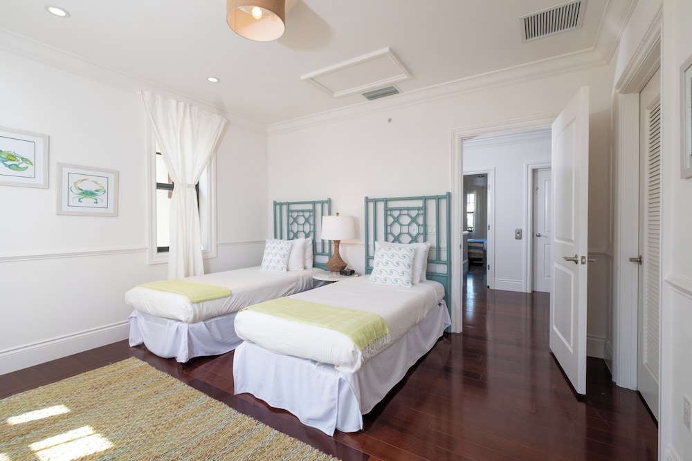 Townhome, Partial Ocean View photo 2