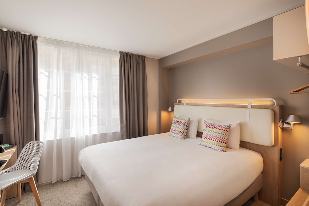 Superior Room, 1 King Bed - Photo 3