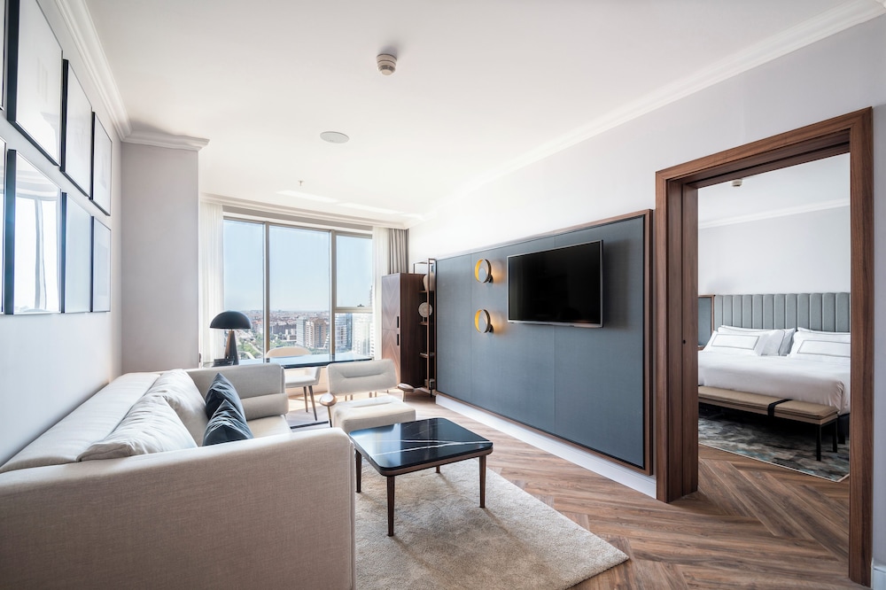 Connecting Family Suite The Level