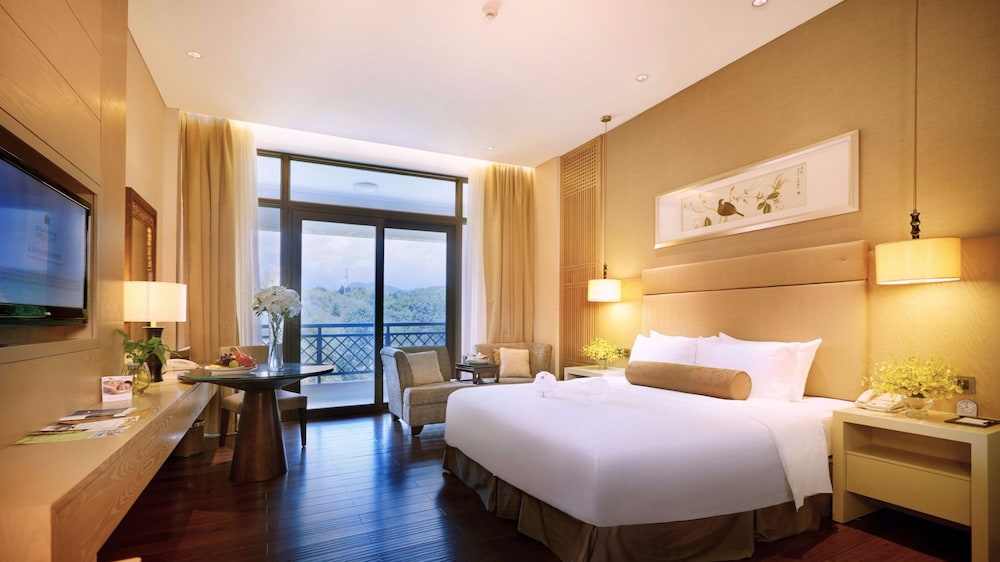 Deluxe Double Room, Garden View photo 1