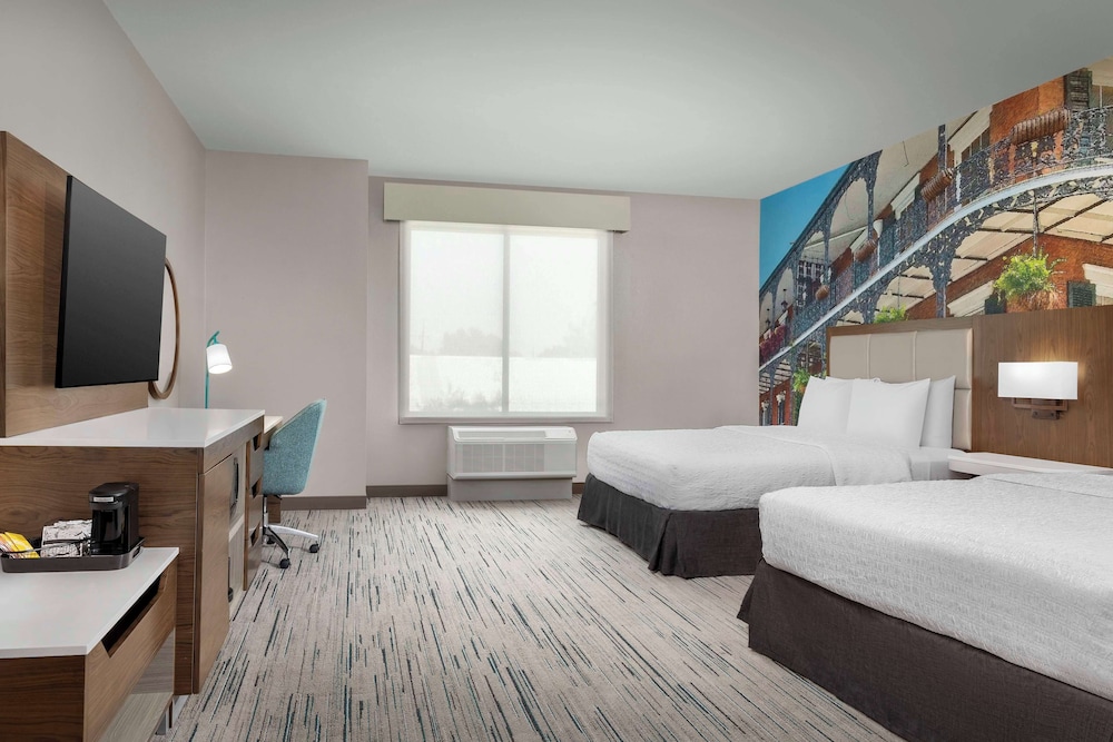Room, 2 Queen Beds, Refrigerator - Photo 3
