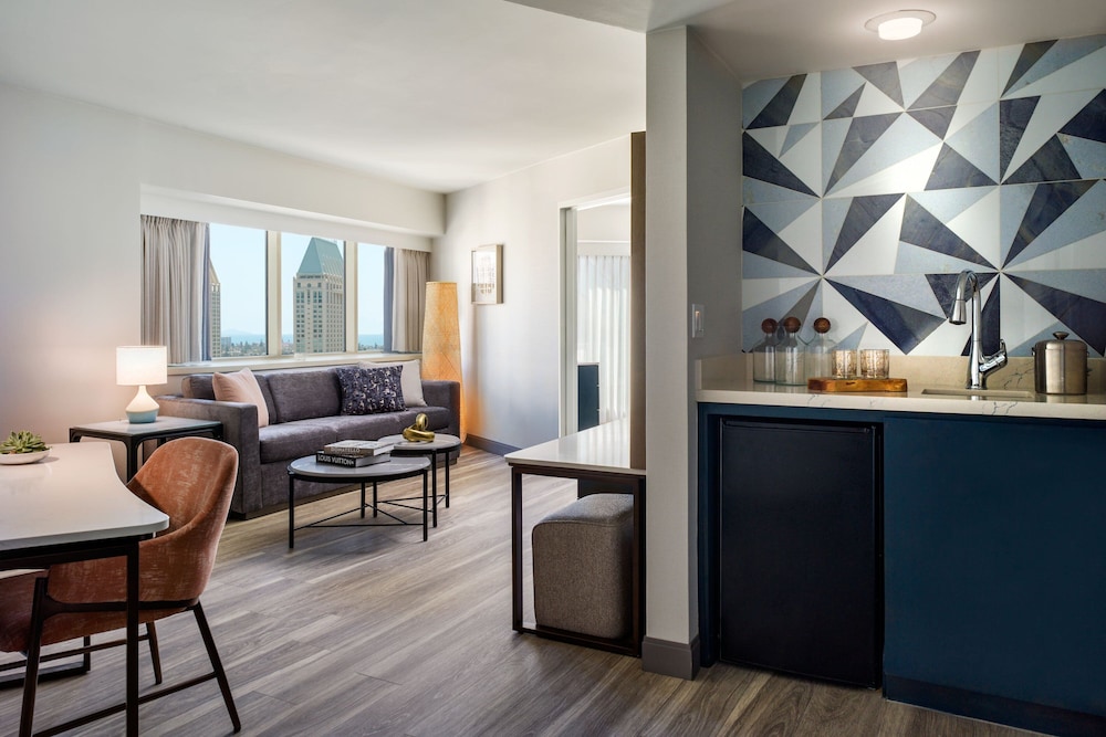 Junior Suite, 1 King Bed, Bay View - Photo 1