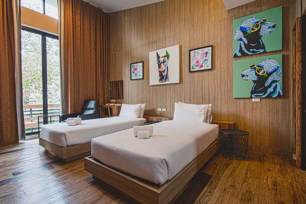 Room, Non Smoking, Canal View photo 3