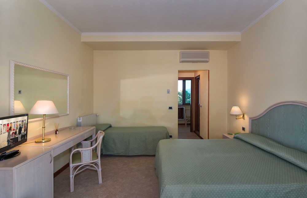 Comfort Quadruple Room