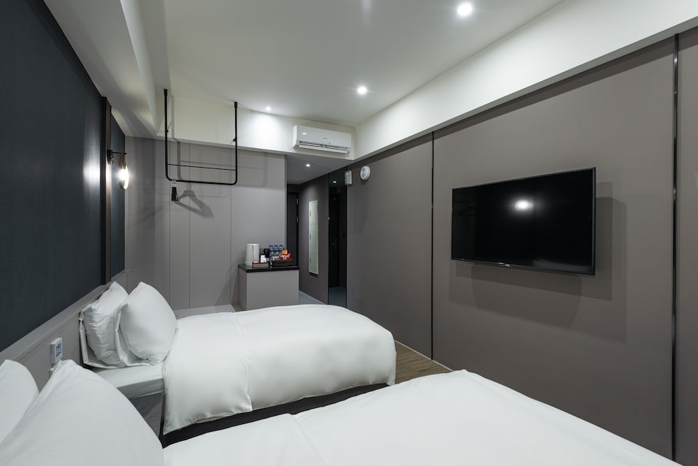 Superior Triple Room - Photo 3