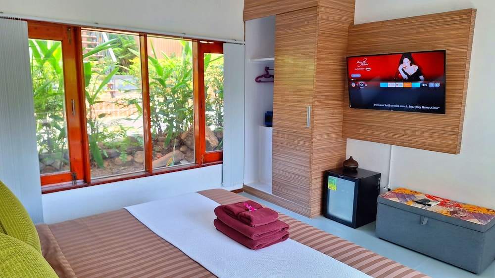 Queen Villa photo 2