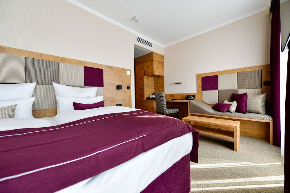 Comfort Room, 2 Twin Beds, Accessible - Photo 3