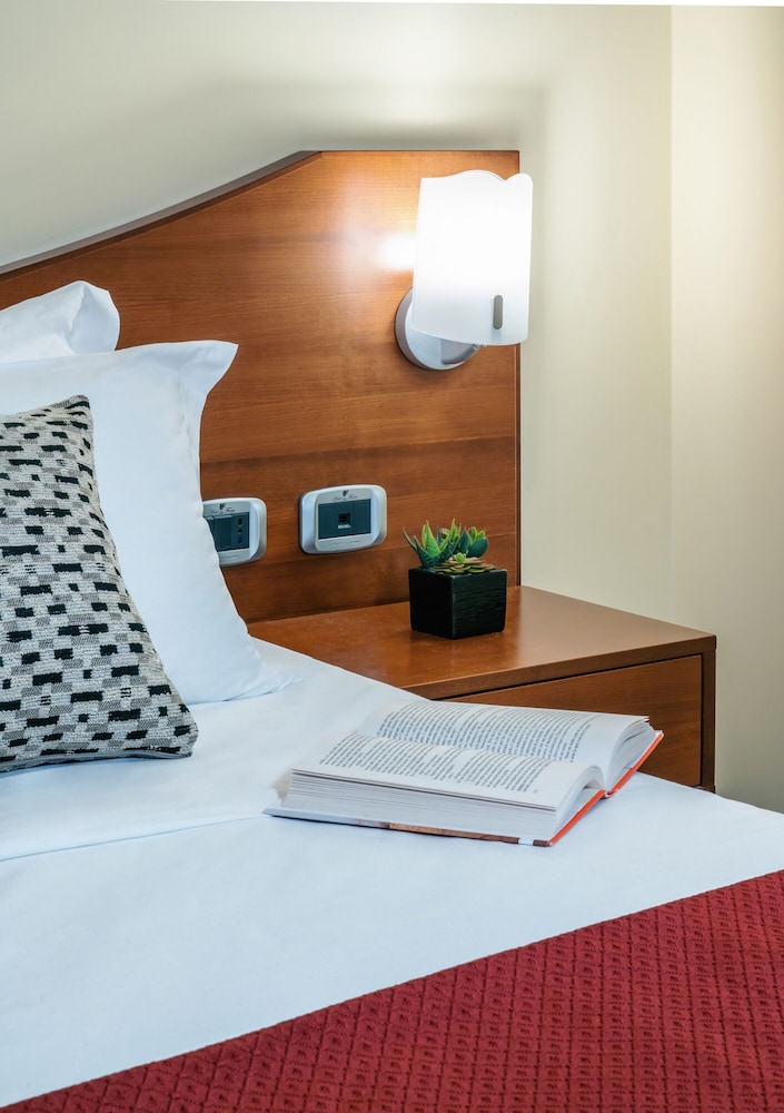 Standard Double or Twin Room photo 3
