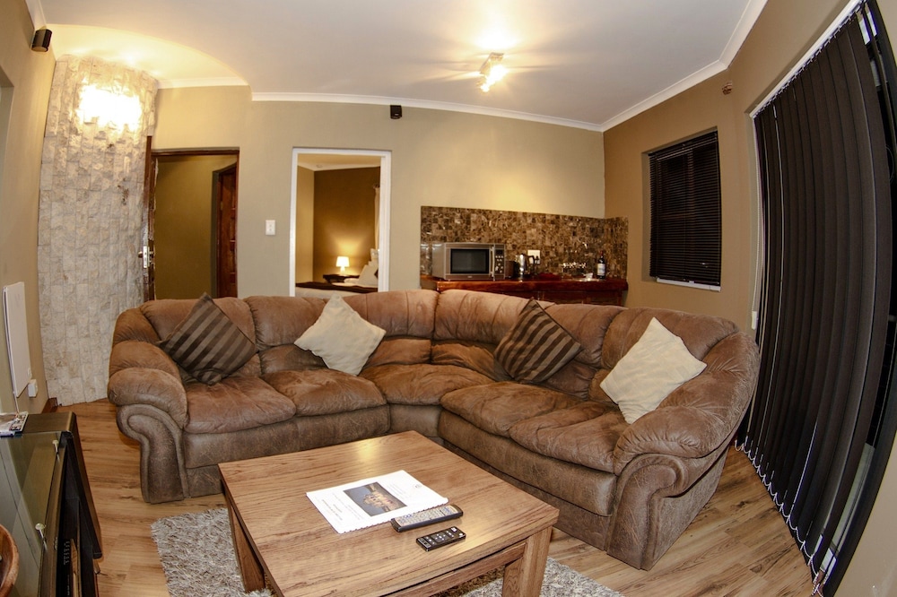 Carcharias Suite photo 1