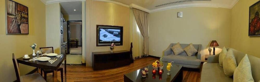 Junior Suite, 2 Twin Beds photo 3