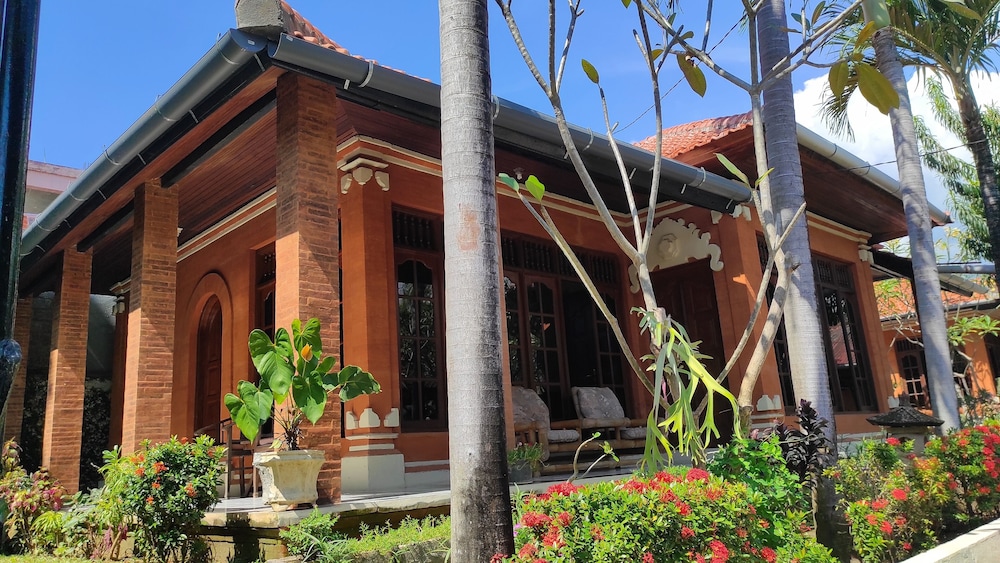 Family Bungalow photo 2