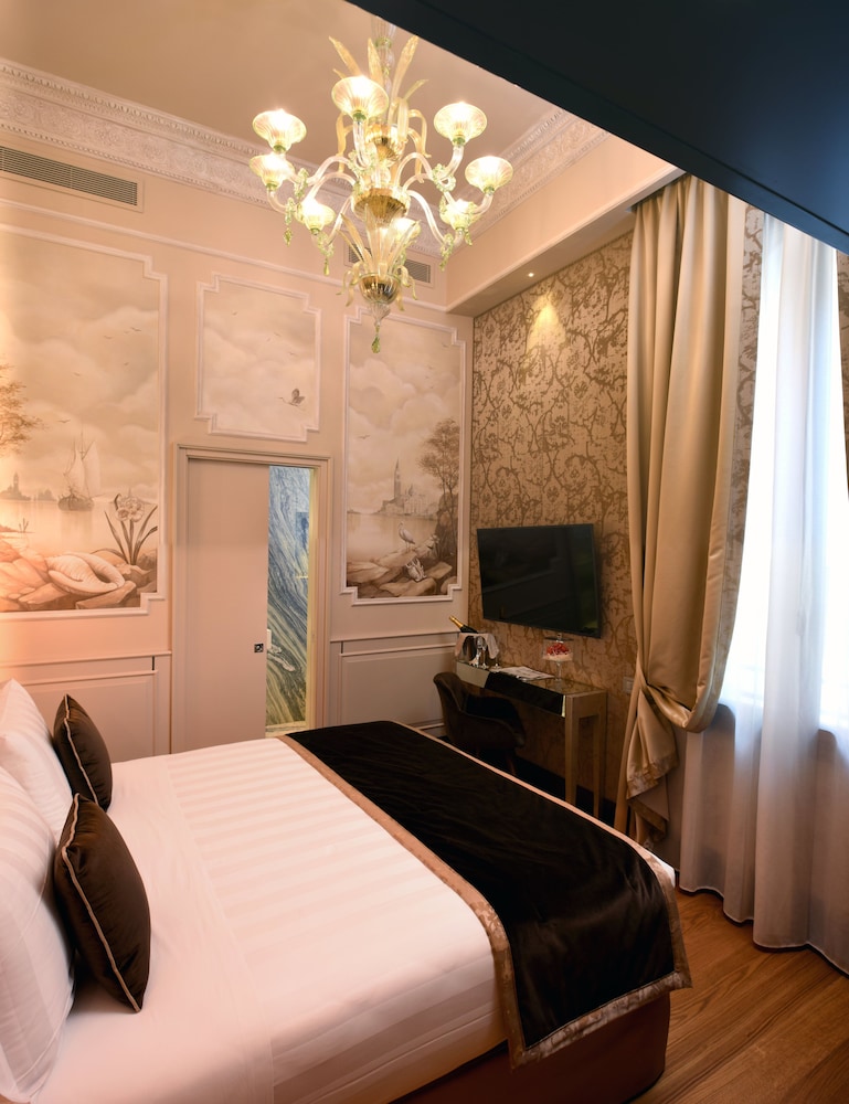 Premier Double Room photo 2