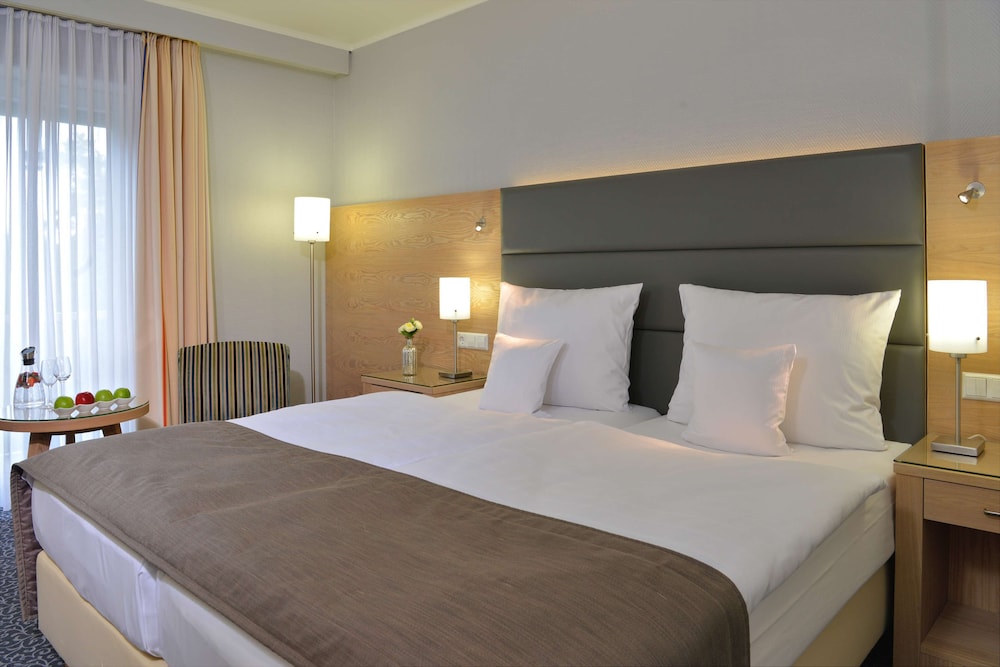 Suite, 1 Double Bed, Kitchen (Separate Lounge) photo 2