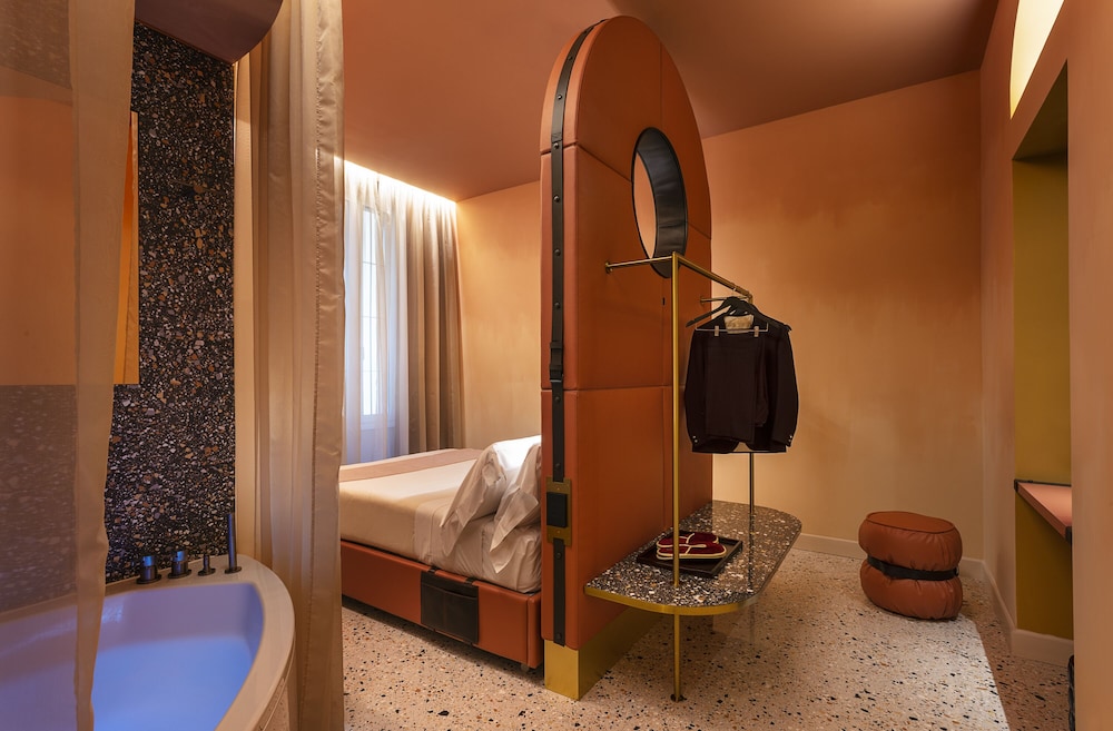 Nesting Private Suite thumbnail 6