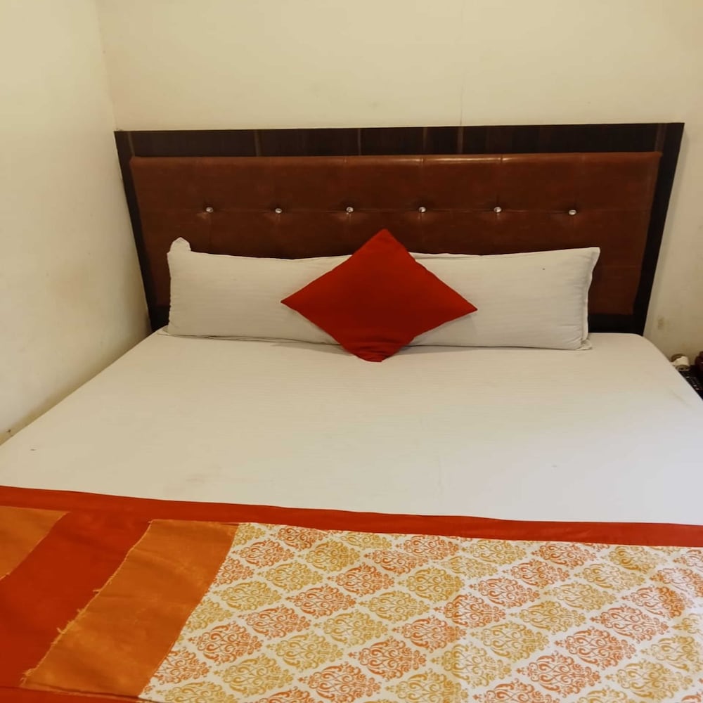 Deluxe Room - Photo 4