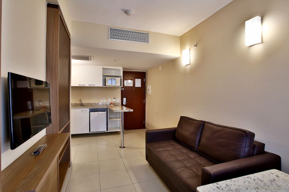 Superior Suite - Photo 5