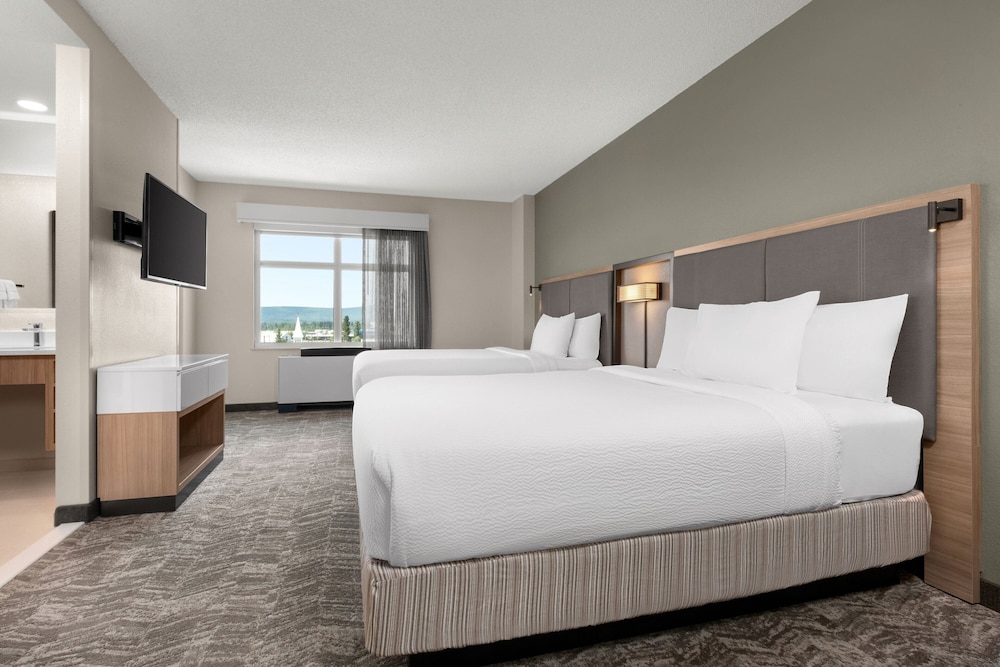 Suite, Multiple Beds (Mobility Accessible, Roll-in Shower) photo 1