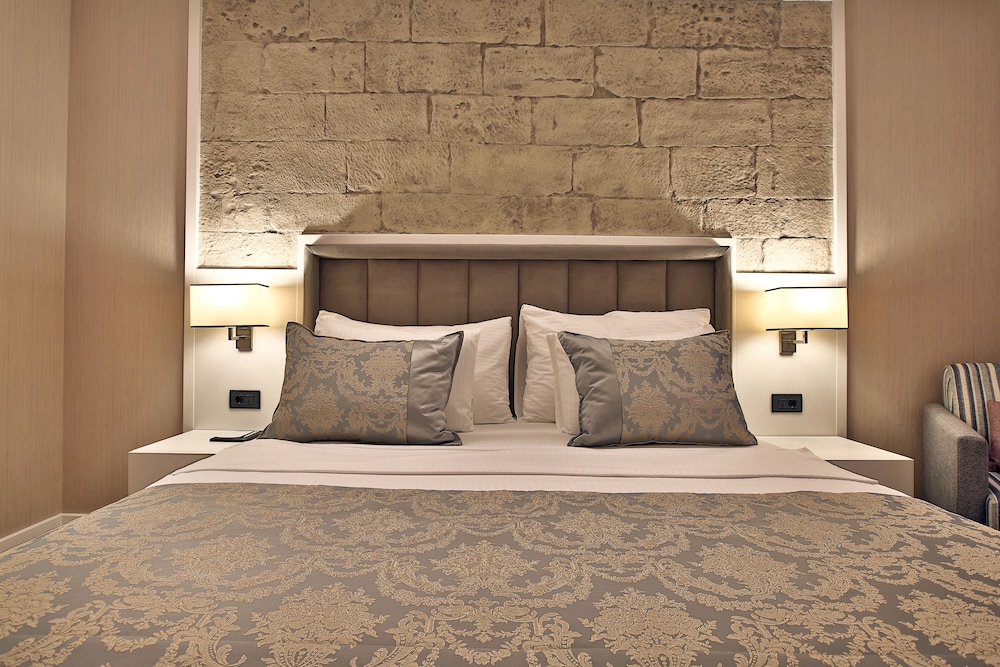 Standard Double Room - Photo 4