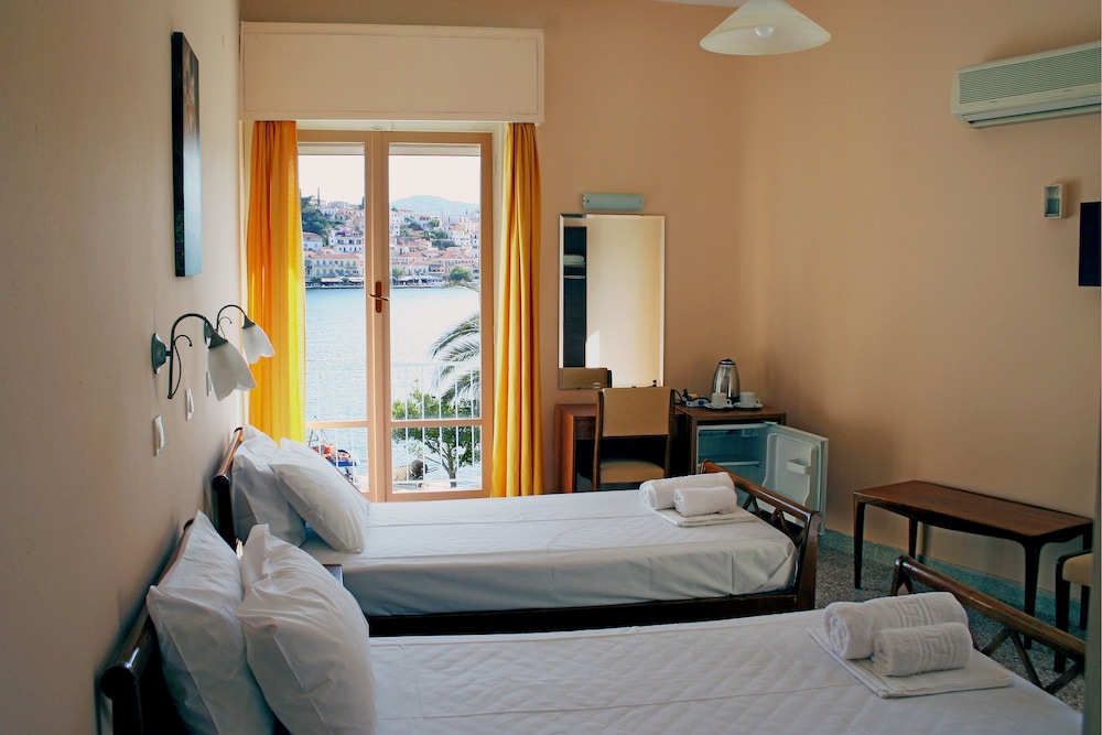 Standard Twin Room, Balcony photo 2