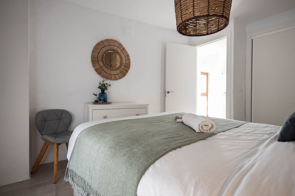 Deluxe Suite, Ensuite (Deluxe Suite) - Photo 6