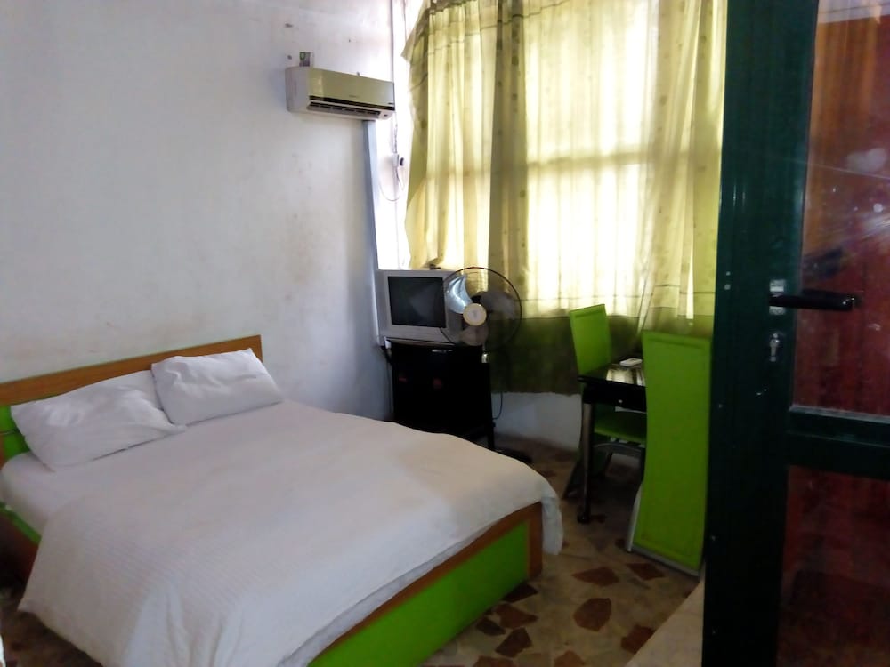 Royal Single Room, 1 Double Bed, Non Smoking photo 3