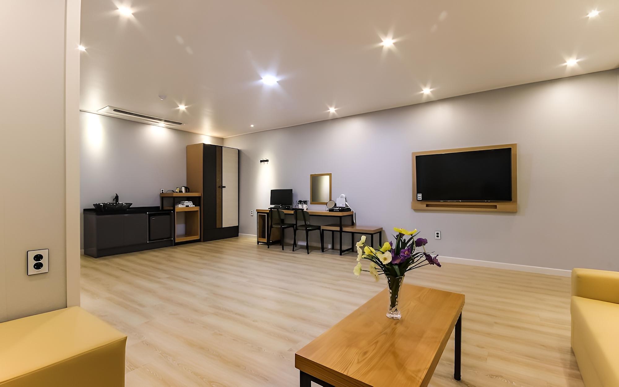 Room (Ondol Suite room (4 persons)) - Photo 4