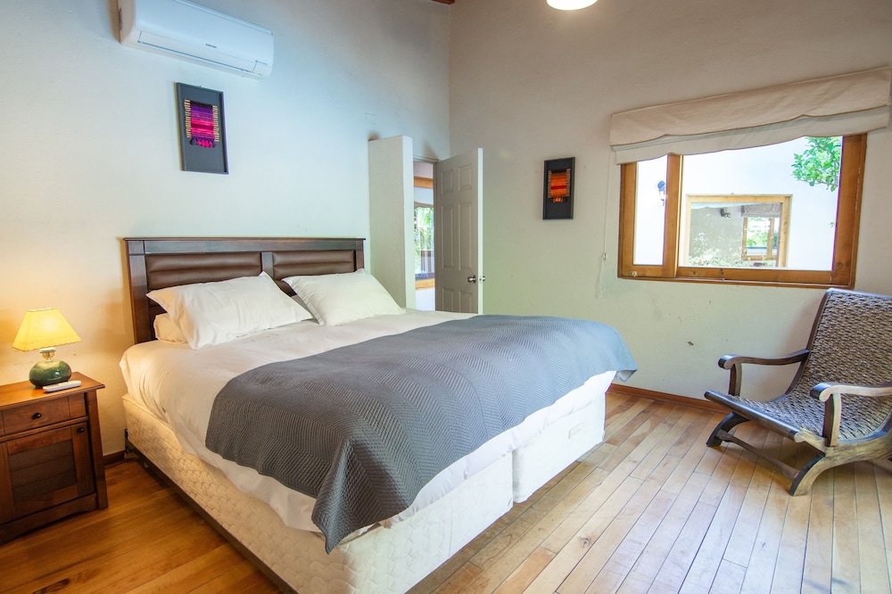 Grand Villa, 3 Bedrooms, Pool View photo 2