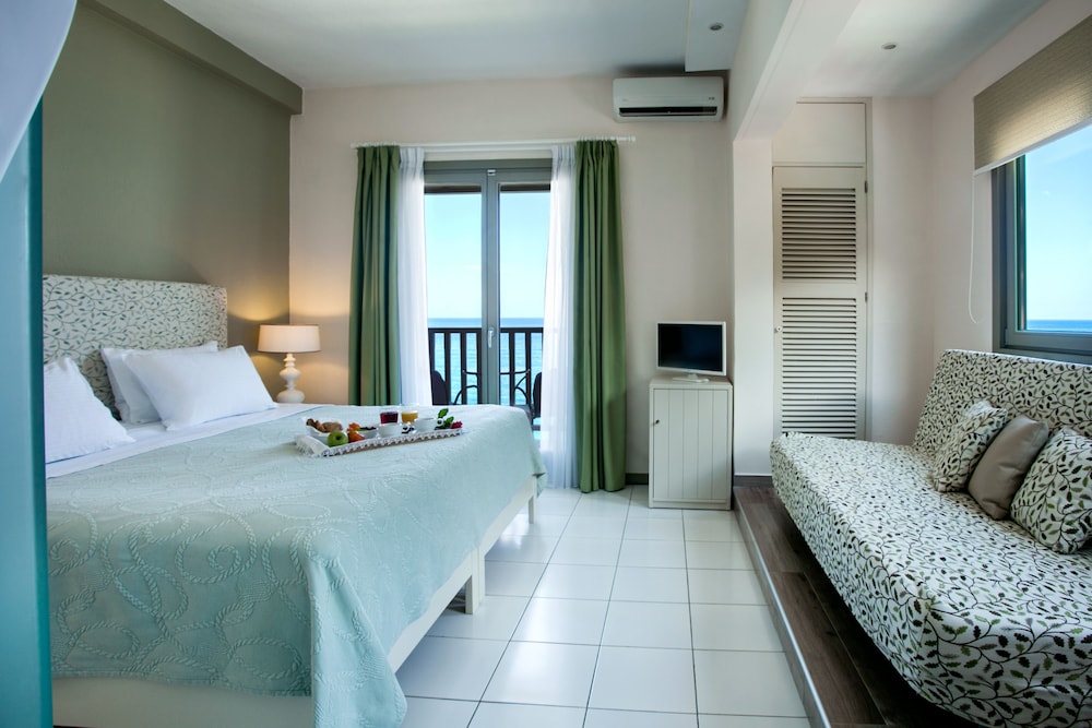 Comfort Room, Sea View photo 1