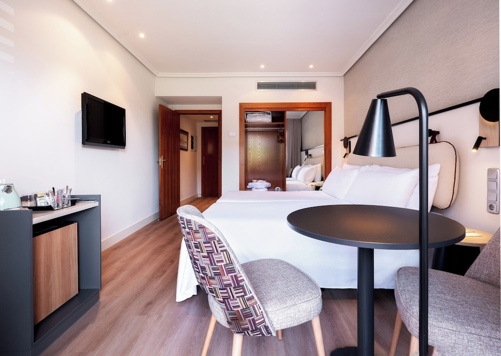 Premium Room - Photo 4
