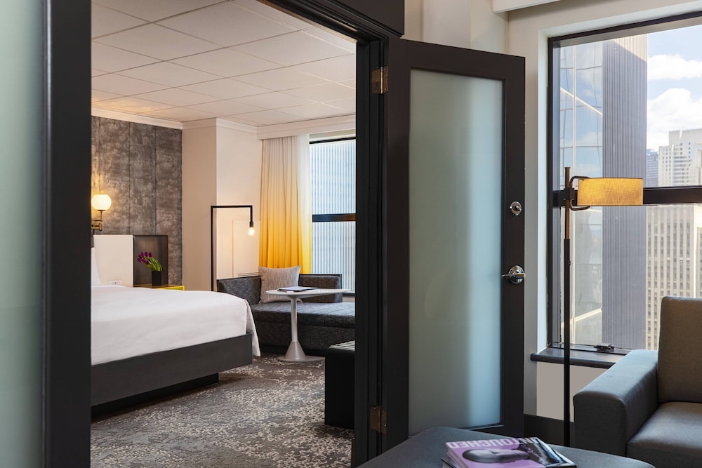 Executive Suite, 1 Bedroom, City View