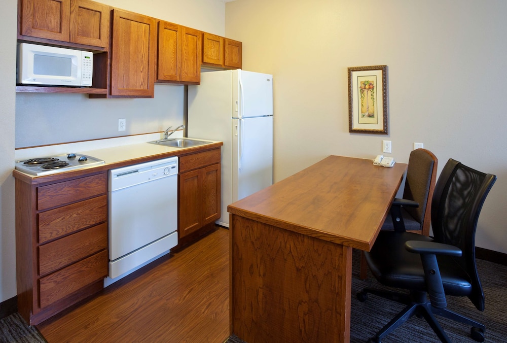 Room, 2 Bedrooms - Photo 5