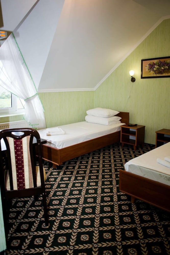 Standard Twin Room photo 3