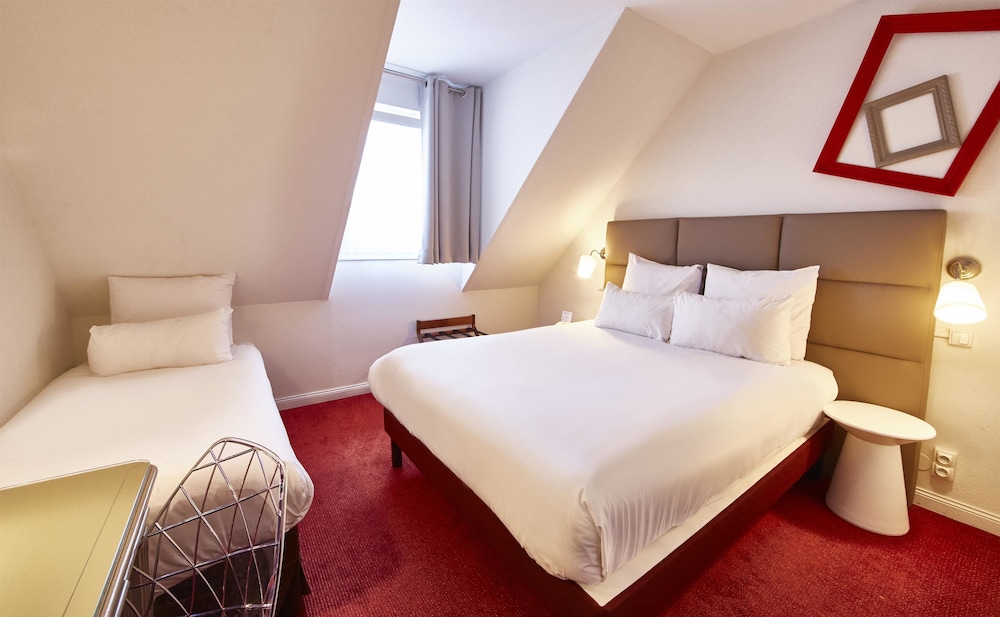 Comfort Room, 1 Double Bed, Non Smoking (with Single Sofabed) - Photo 1