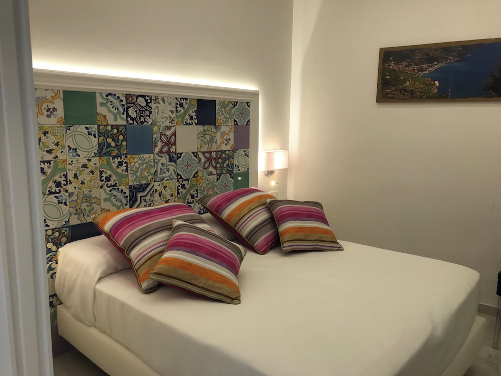 Superior Double Room, 1 King Bed (Adults Only) - Photo 4
