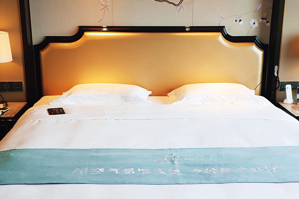 Sleep Big Bed Room photo 2